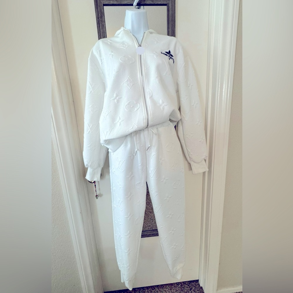 Designer-inspired embossed jogger set (white 2 piece set) (small to medium)